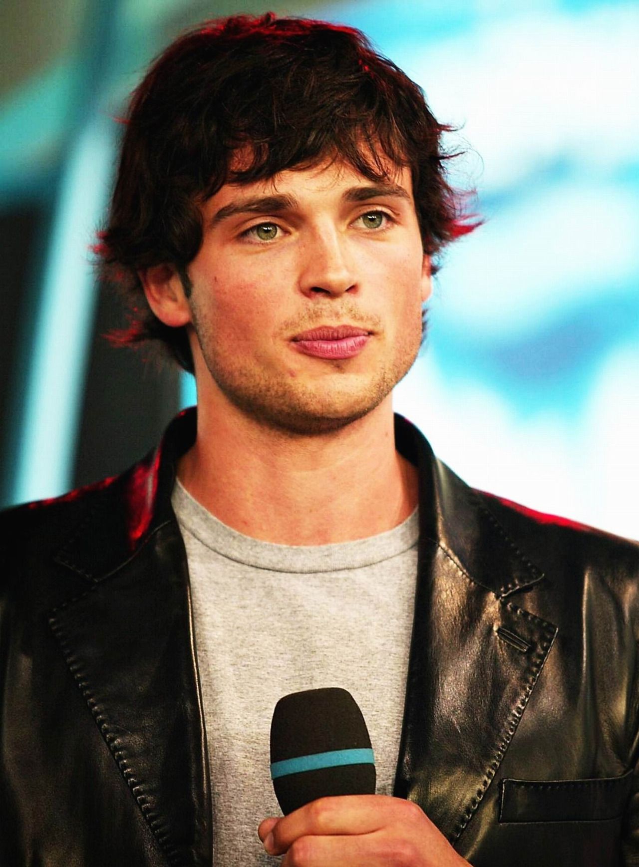 Tom Welling Pakistan - Tom Welling MTV TRL 2002! | Tom welling, Tom