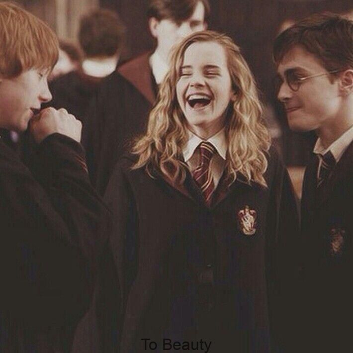 This is a beautiful picture. No fake emotions. Just plain and simply joy. , #beautiful #emotions #picture #plain #simply Harry Potter Tumblr, Harry Potter World, Mundo Harry Potter, Harry Potter Pictures, Harry Potter Quotes, Harry Potter Series, Harry Potter Universal, Harry Potter Characters, Hermione From Harry Potter