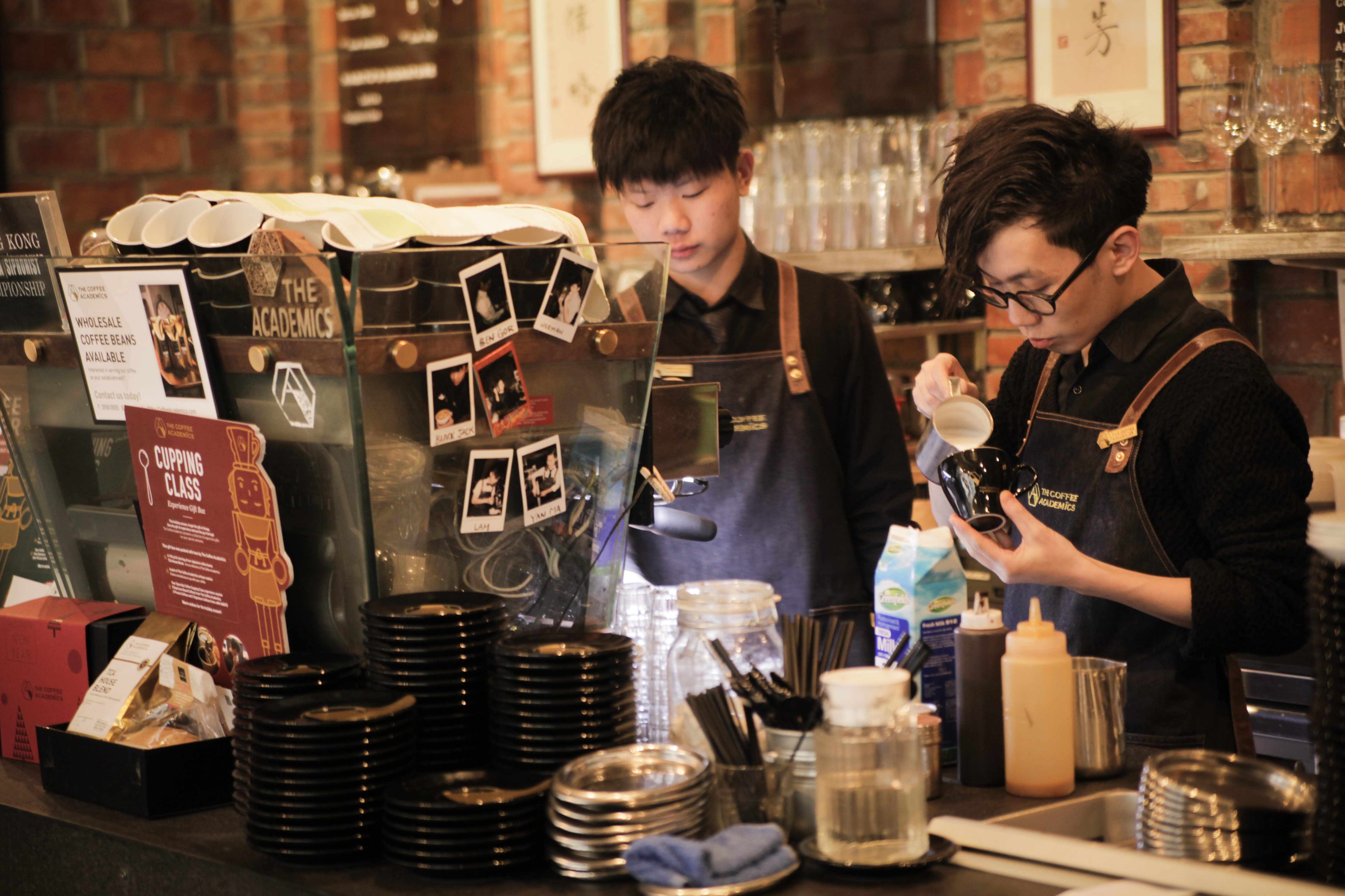 Cafe hunting in Hong Kong. Want to explore #Hongkong? Include this in