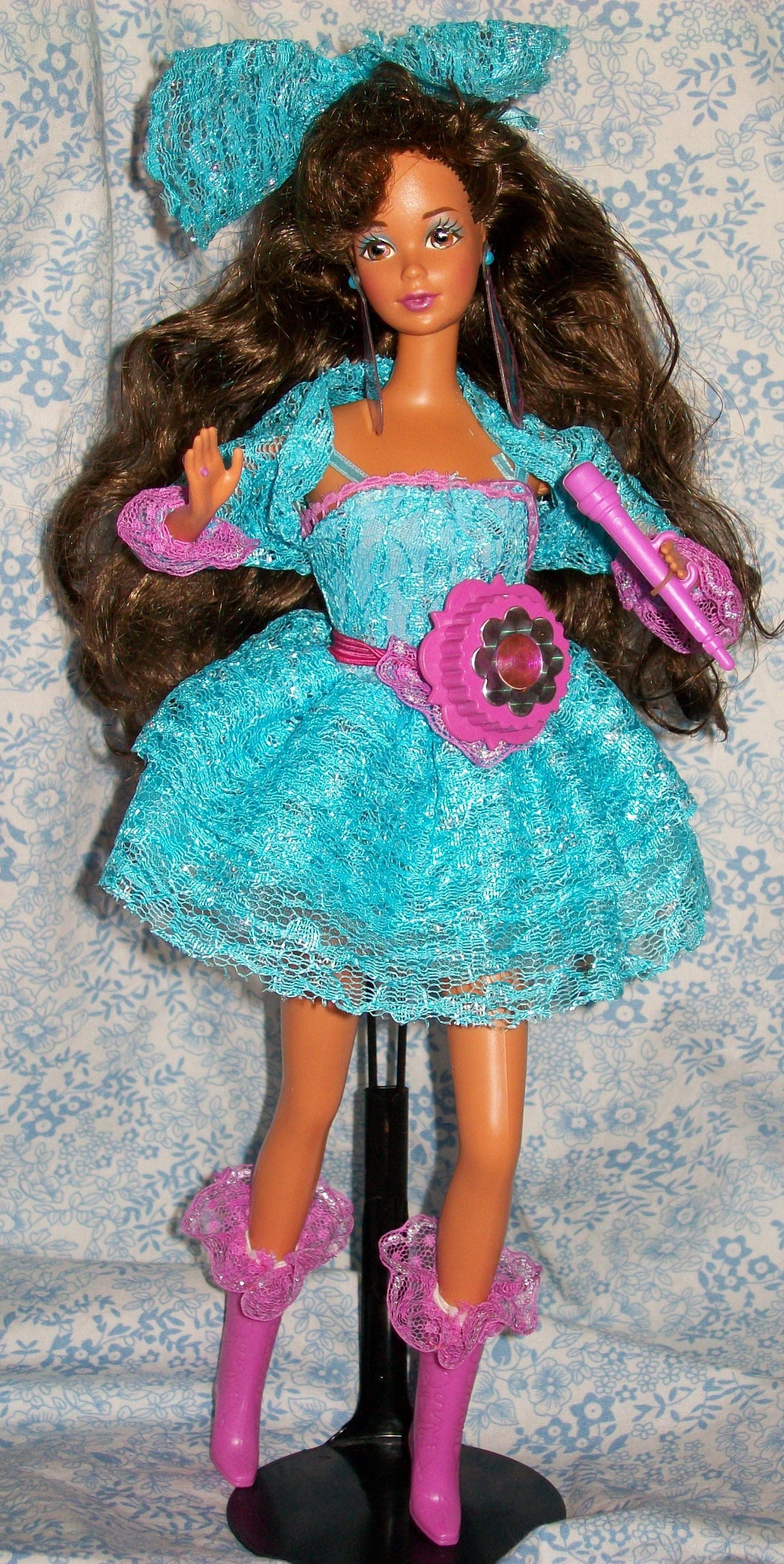 1990 Light & Lace Teresa Doll | Totally hair barbie, Barbie girl