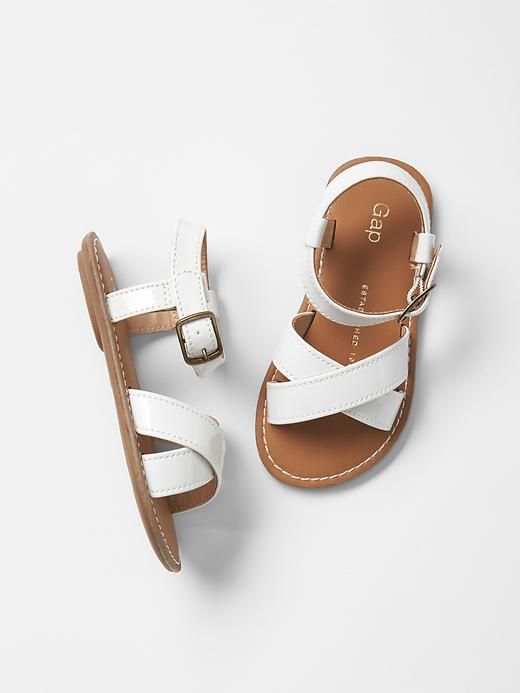 Patent Cross Strap Sandals 女児の靴 Patent Cross Strap Sandals 女児の靴