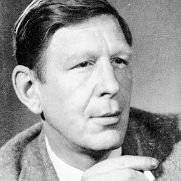 A Modern on Modernism kipling auden co essays and reviews