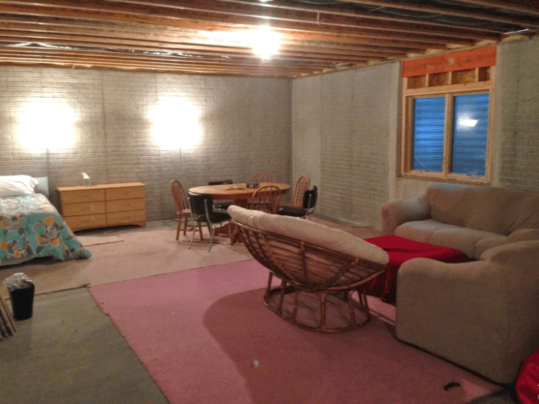 13 Clever Unfinished Basement Ideas On A Budget You Should Try Basement Budget Clever Ideas Sho In 2020 Keller Schlafzimmer Unfertige Keller Kellerplanung