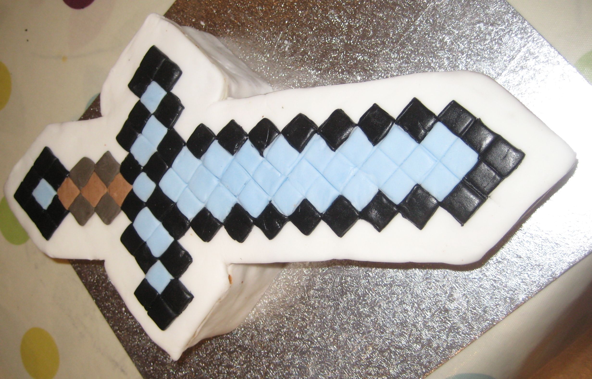 Minecraft Birthday Cake With Diamond Sword And Steve Minecraft Birthday Cake Party Cakes Minecraft Cake