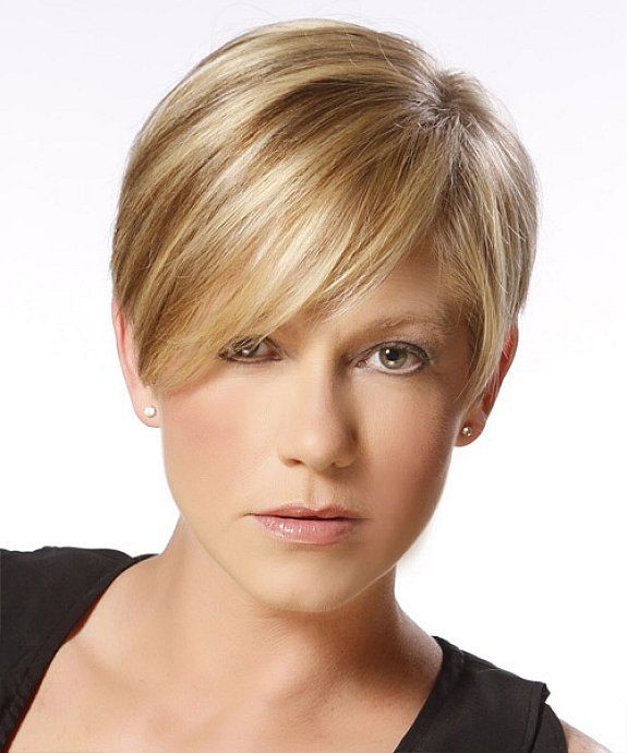 Short Straight Hairstyles For Light Brown Caramel With Blonde Short Straight Hairstyles For Light Brown Caramel With Blonde Highlight That Matching Side Bangs