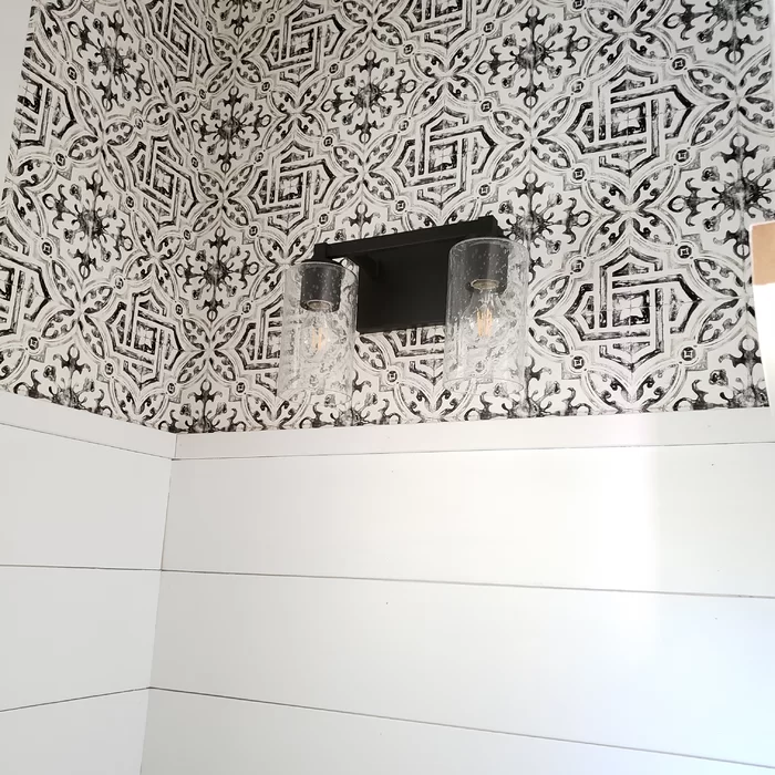 Jovanny Spanish Tile 33' L x 20.5" W Geometric Wallpaper