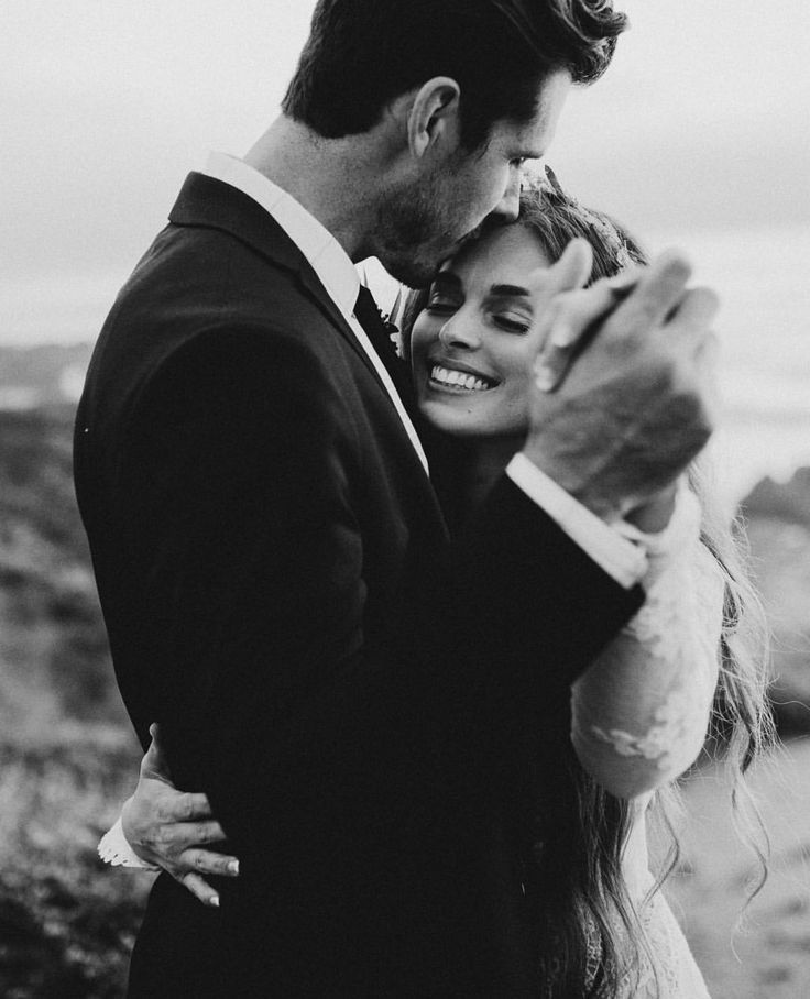 Stirnküsse Wir möchten uns bei Ihnen bedanken, wenn Sie diesen Beitrag an ... - #bedanken #bei #Beitrag #diesen #Ihnen #möchten #Sie #Stirnküsse #uns #Wenn #wir #bridepictures