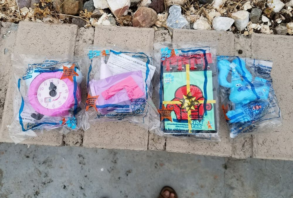 mailbox blues clues toy youtube complete set 1998 blues clues birthday subway sealed kids meal toys mailbox new ebay mailbox blues clues toy youtube complete set 1998 blues clues birthday subway sealed kids meal toys mailbox new ebay