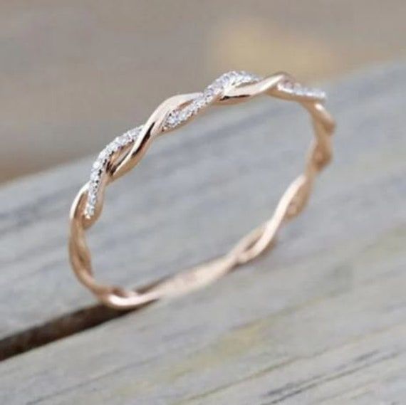 Main Stone : Simulated Diamond & Moissanite Stone Shape : Round Cut Color: White Clarity: VVS1 Metal: 925/10K/14K/18K Metal Finish : Gold 𝐉𝐞𝐰𝐞𝐥𝐫𝐲 𝐂𝐞𝐫𝐭𝐢𝐟𝐢𝐜𝐚𝐭𝐞 ↣certificate with your ordered jewelry. ↣ We have premium loose certified Moissanite also which you can see in premium moissanite session. ↣ The jewelry Certificate will be parcel separately. ✥ 𝐅𝐫𝐞𝐞 𝐄𝐧𝐠𝐫𝐚𝐯𝐢𝐧𝐠 ↣ It's a complimentary service, which could be done after customer requests. ↣ Any special character o Gold Fashion, Fashion Rings, Fashion Jewelry, Crystal Fashion, Unique Fashion, Fashion Boots, Fashion Women, Women's Fashion, Crystal Rose Gold
