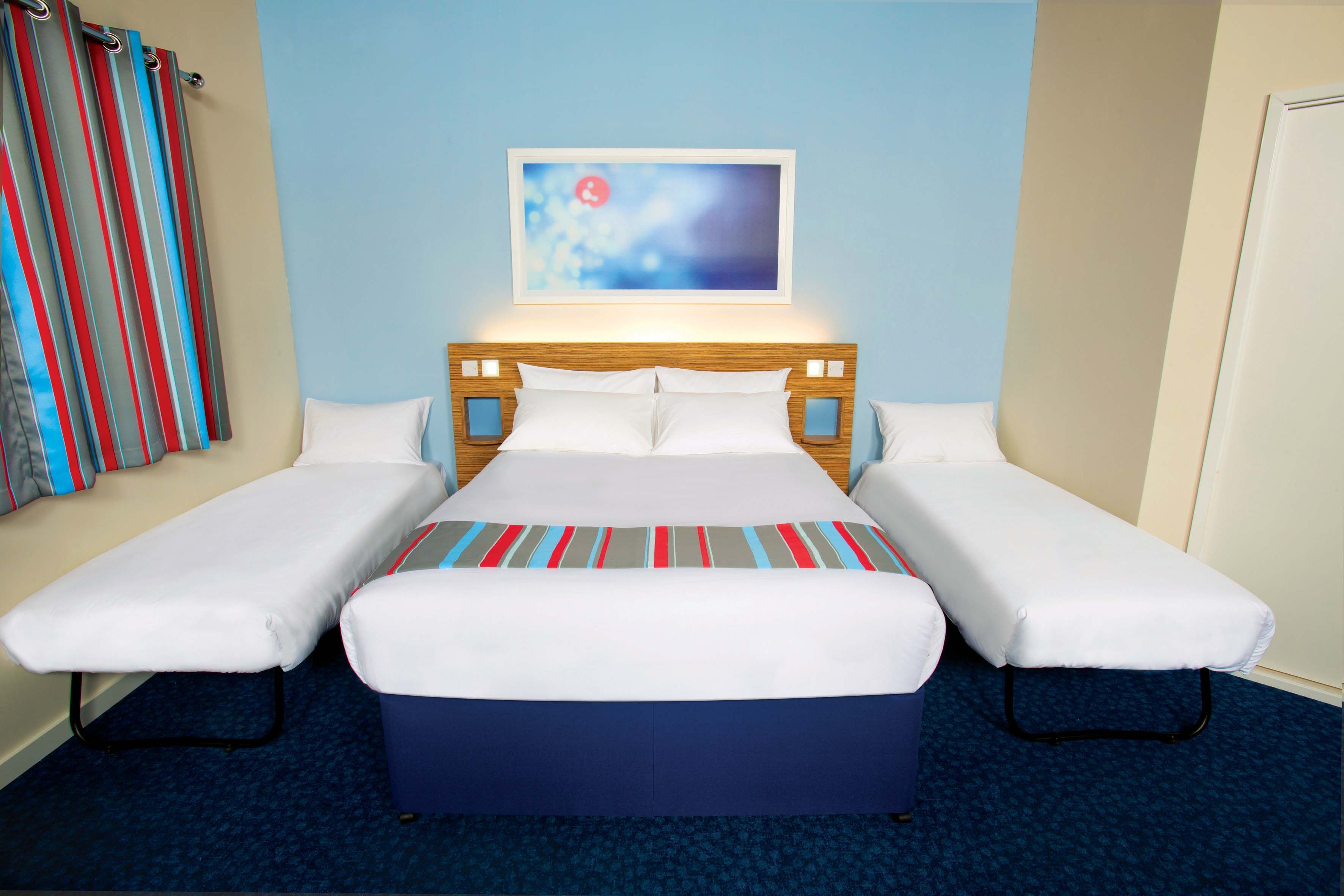 Grab A Budget Break Kids Stay Free At Travelodge Http Grab A Bargain With This Kids Stay Free Offer From Travelodge Hotels Are Available In The Uk Ireland And Spain Making For Low Cost Family Break