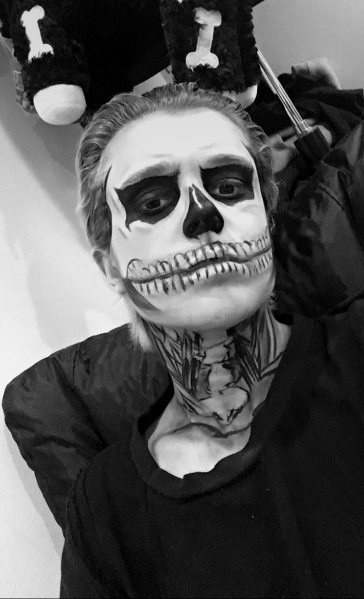 Last-minute Halloween Makeup For Guys - Pin page Last-minute Halloween Makeup For Guys - Pin page