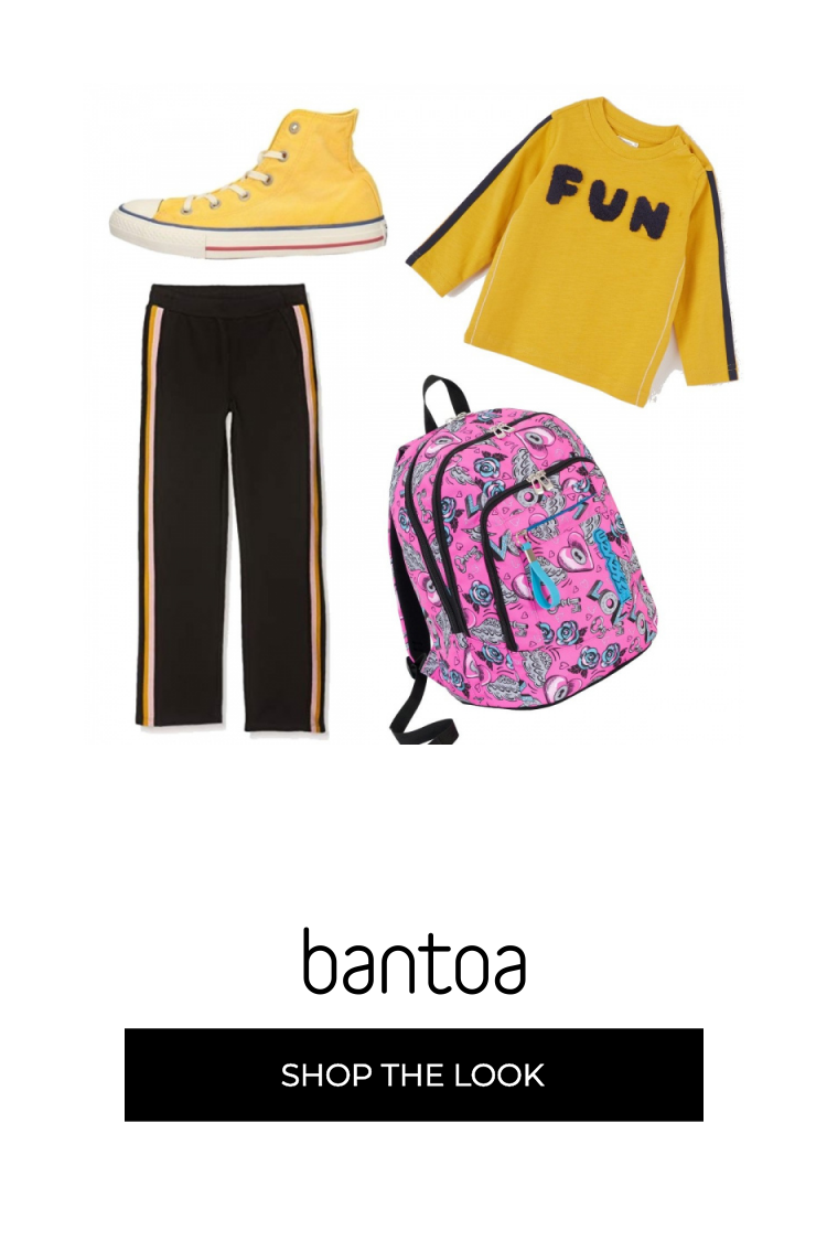 Un outfit composto da:una maglietta color senape con stampa in rilievo, pantalone nero a strisce, scarpe tipo converse alte… | Outfit, Converse alte, Pantaloni neri