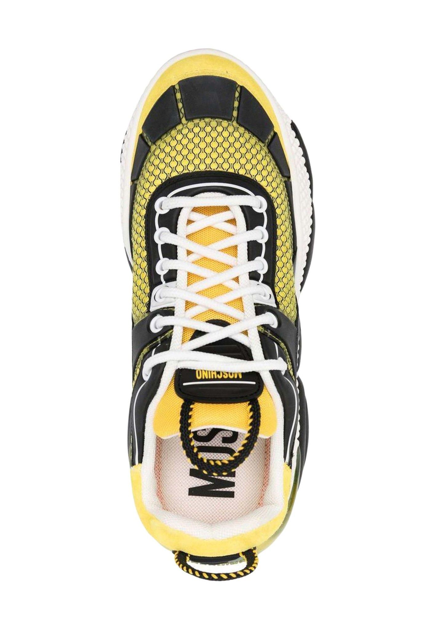 Moschino Bubble Teddy sneakers geel MB15563G1GGX140A Product Omschrijving Deze Bubble Teddy sneakers van Moschino zijn nu bij ons verkrijgbaar. De sneakers hebben een upper van mesh en polyurethaan. Combineer dit met de iconische chunky Teddy zool met air pocket, en het is een ware icoon in the making. Twijfel niet te lang en haal de sneakers snel in huis voor het te laat is. Product Samenstelling Materiaal: Mesh, Polyurethaan Lace Up, Front Lace, Lug Sole, Layers Design, Patch Logo, Calf Leather, Moschino, Top Sneakers, Calves