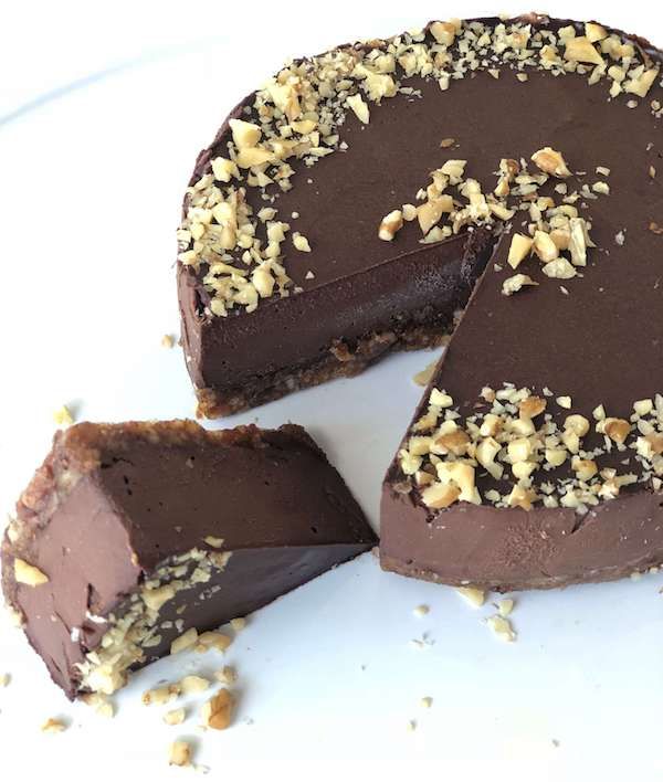 You Can Eat This Vegan Chocolate Truffle Cake Every Day, It's That Good For You