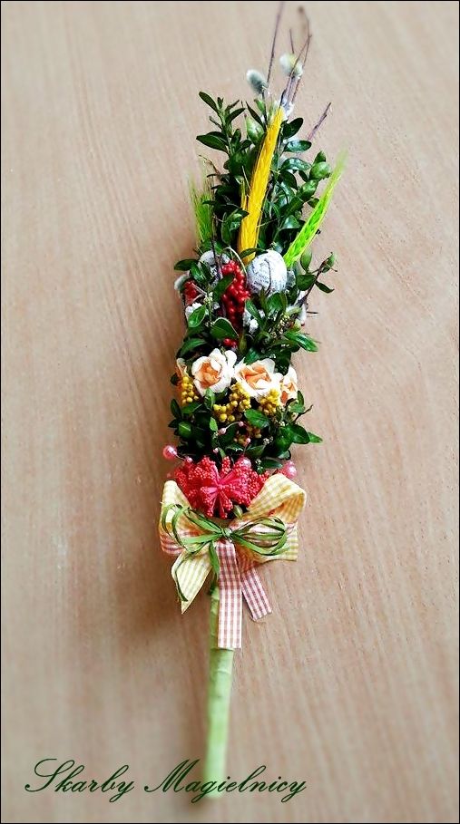 Skarby Magielnicy : Wielkanocnych inspiracji dzień drugi z I like chal... Easter Spring, Easter Crafts, Macrame Plant Hanger, Quilling, Paper Flowers, Diy And Crafts, Floral Wreath, Challenges, Valentines