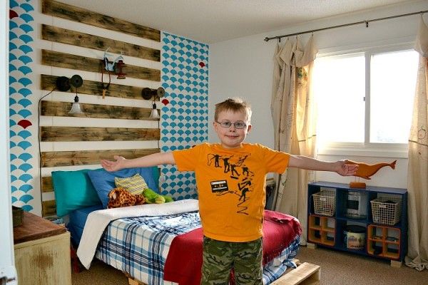 budget makeover for a boy s bedroom with curtain tutorial i love
