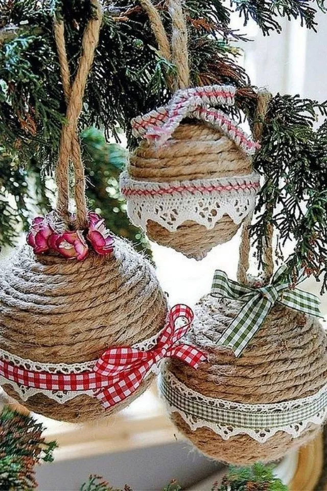 13 Easy Diy Christmas Ornaments For A Personalized Tree Decor Rustic Christmas Ornaments Christmas Ornaments Diy Christmas Ornaments