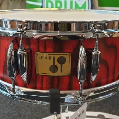 Sonor made three 10th Anniversary snares to celebrate our 10th year of being in business with Rotterdam Drum Department! This on is a Sonor SQ2 14x... Sonor, Fiery Red, 10 Anniversary, Rotterdam, Drums, Department, Music Instruments, Heavy, Business
