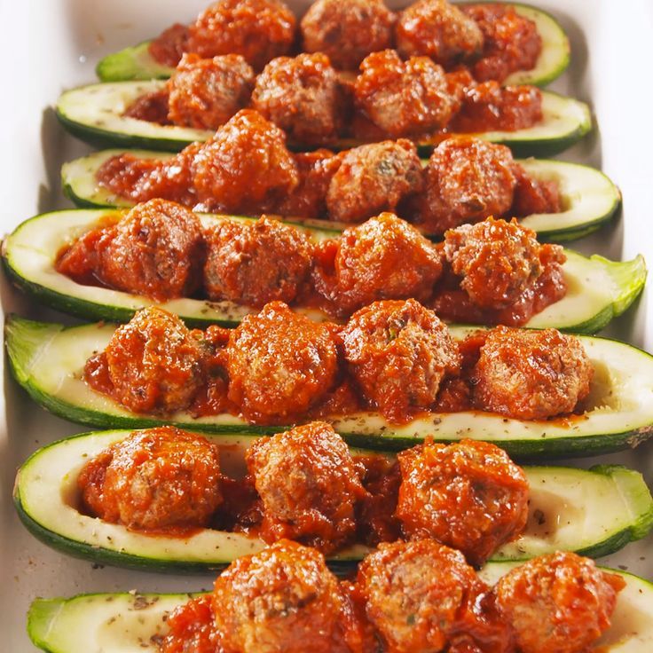 Meatball Zucchini Boats = Low-Carb Dinner Goals Meatball Zucchini Boats = Low-Carb Dinner Goals