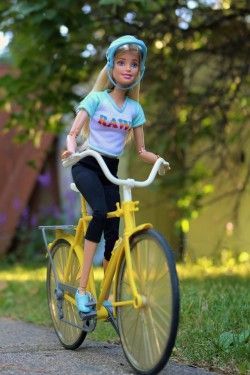 BARBIE CYCLING.... #workoutcyclingfun | Barbie model, Barbie summer