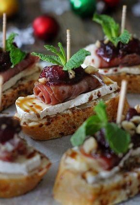 CRANBERRY, BRIE & PROSCIUTTO CRONIN BALSAMIC GLAZE - (Free Recipe below). #healthyeating #appetizers...
