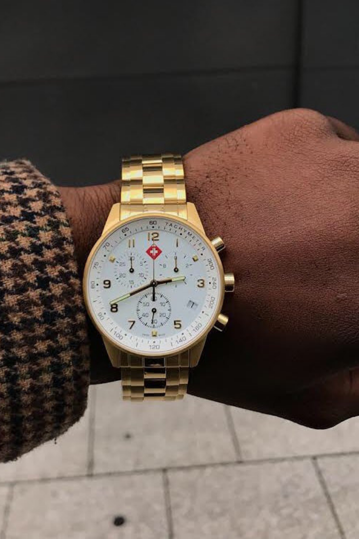 Gold Chronograph: White Face and Gold Bracelet | Timeless watches, Mens