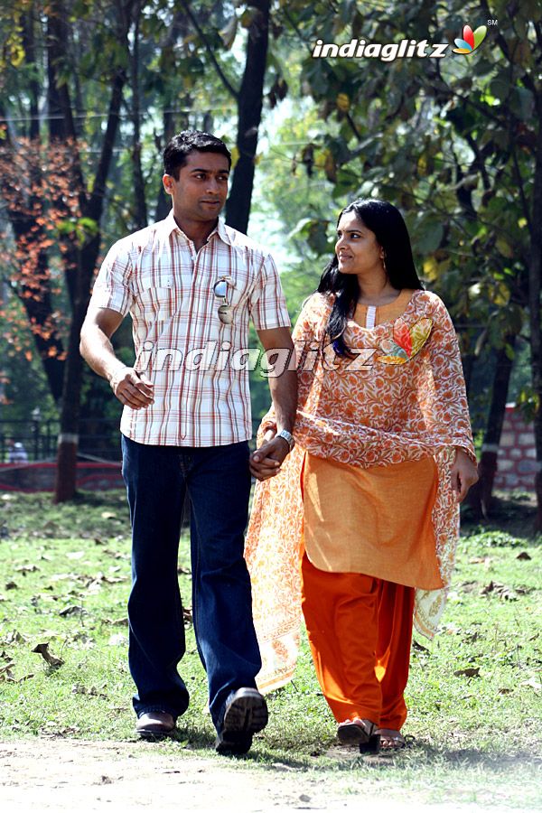 Varanam Aayiram Movie Photo Surya Actor Bollywood Pictures varanam-aayiram-movie-photo-surya-actor-bollywood-pictures