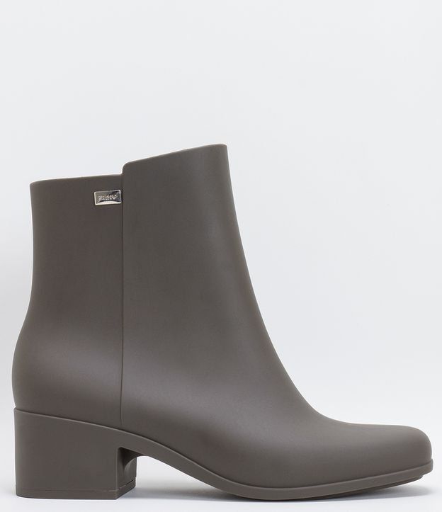 Bota Galocha Feminina Cano Curto Zaxy - Renner | Calçado de segurança, Galochas femininas, Botas femininas