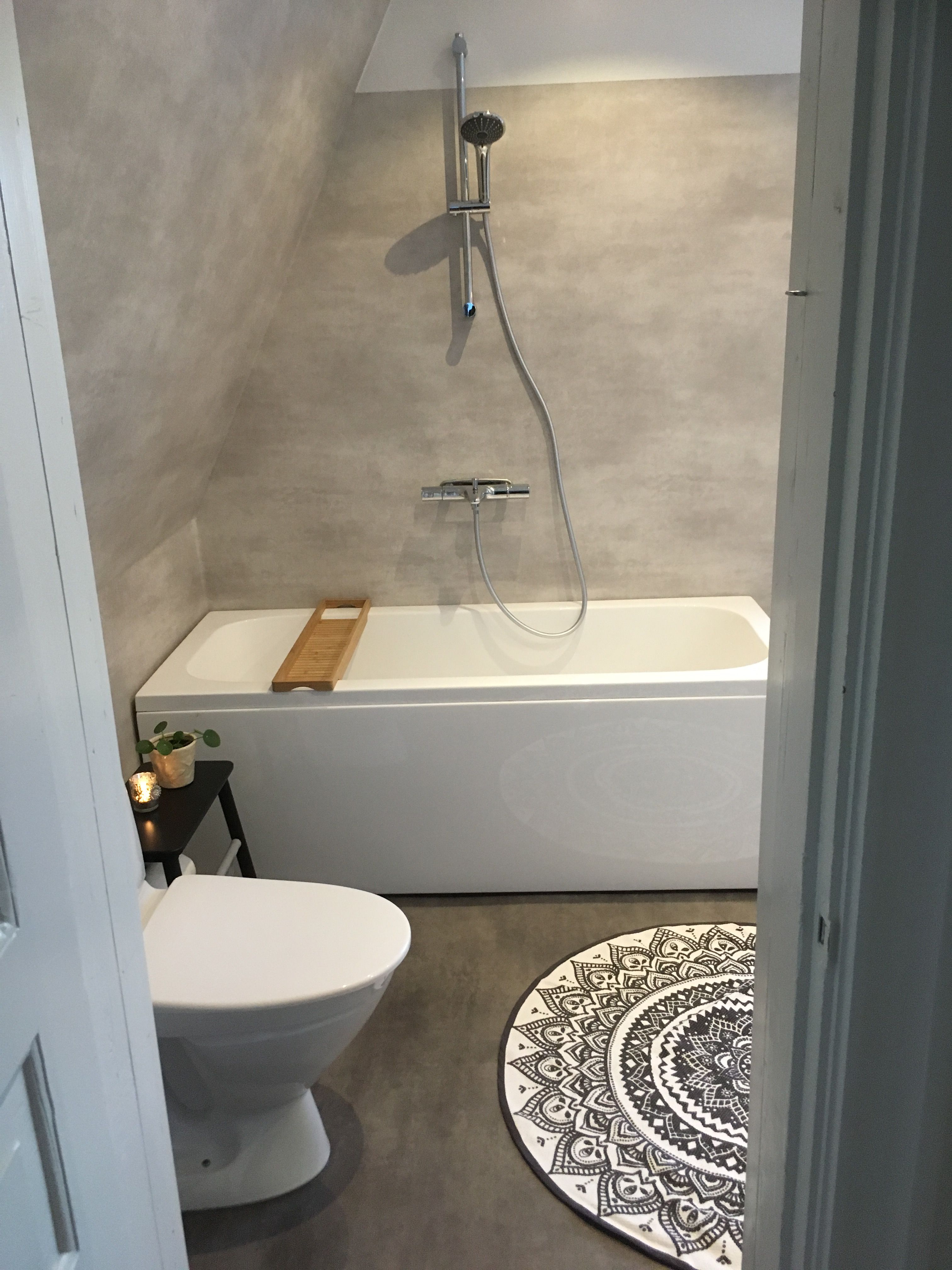 Matta Badrum #våtrumsmatta #tarkett #concretegrey | Badrum inspiration våtrumsmatta