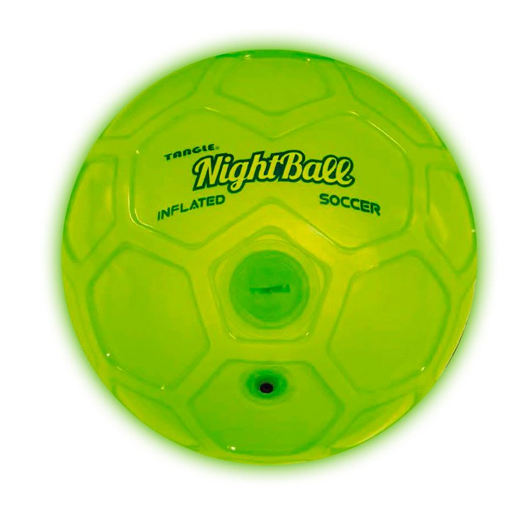 Pelota con luz Night Ball Luminos cuenta con luz LED de su interior, la cual se enciende iluminando la pelota por dentro cuando le pegas y cuando le das con la cabeza. Ideal para jugar en vacaciones. Características generales La luz LED se mantiene encendida sin contacto durante casi 1 minuto. Tamaño reglamentario N°5. Fabricado 100% en poliuretano termoplástico. Resistente a los impactos del juego. Con válvula para inflado. Funciona con 6 pilas Lr44 (reloj). Don't Compare, Button Cell, Outdoor Toys, Luz Led, Kids Sports, Soccer Ball, Tangled, Glow In The Dark, Kicks