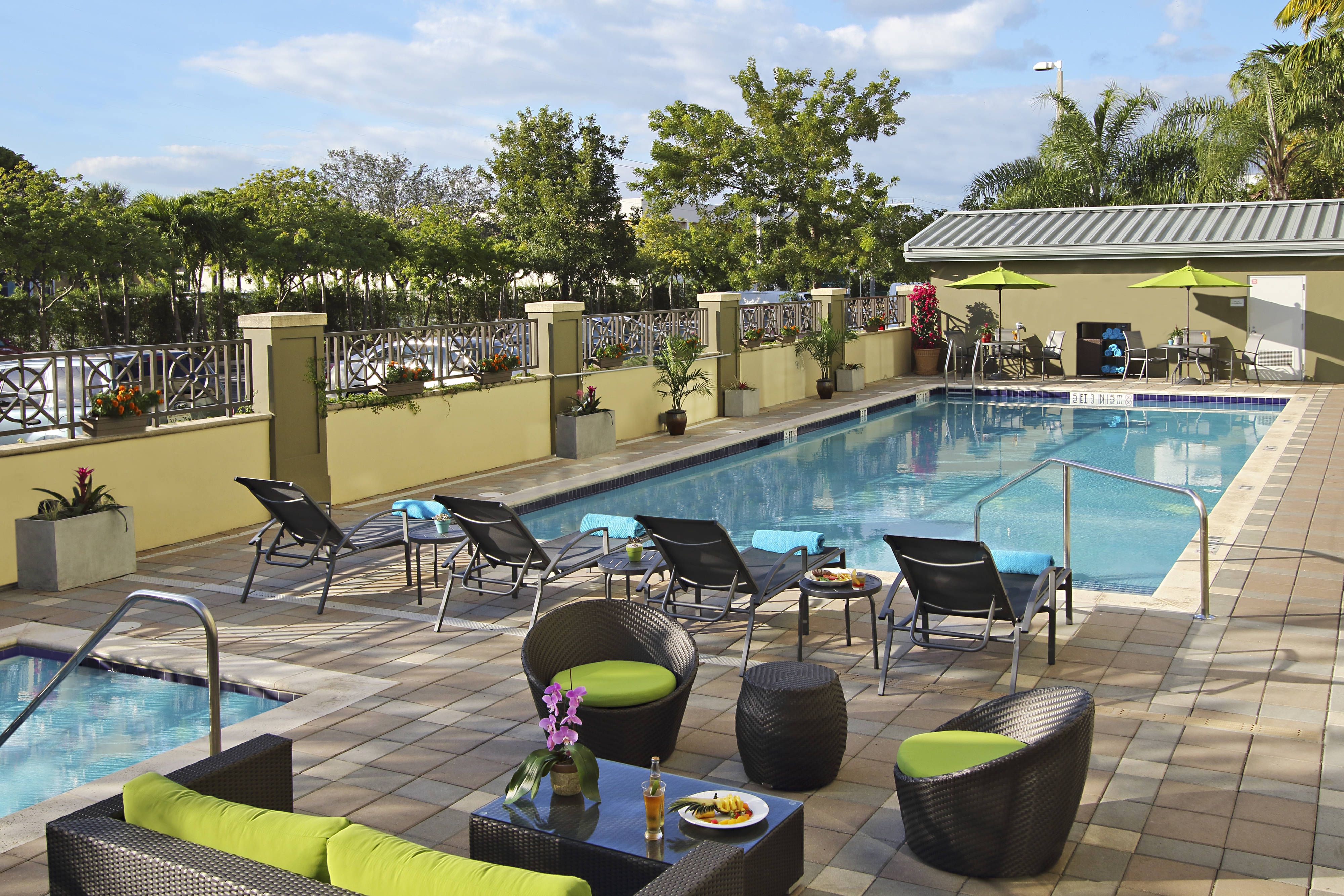 comfort suites fort lauderdale airport south & cruise port