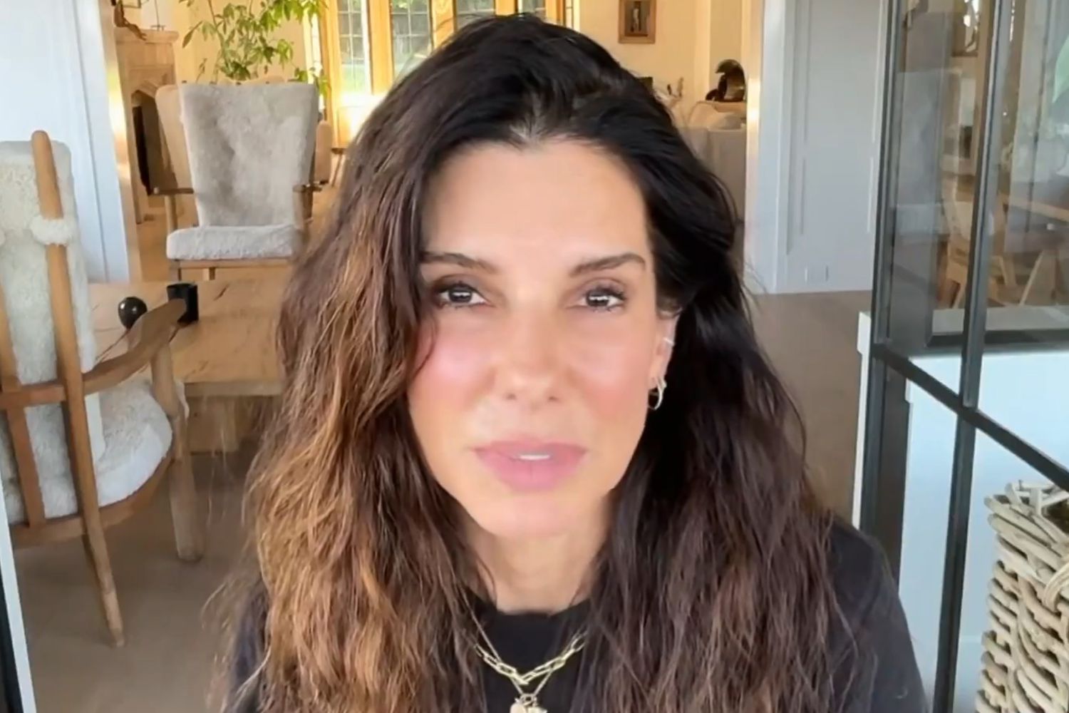 Sandra Bullock Says Turning 60 Is ‘Pretty Awesome’ as She Admits