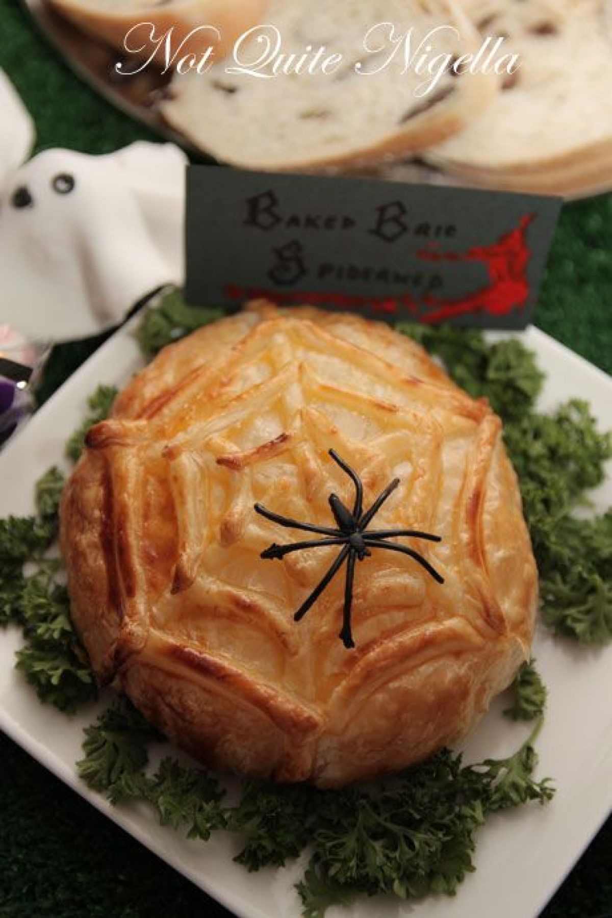 17 Great Food Ideas for Your Halloween Dinner Party Party Decor - Halloween Party Decoration Ideas Adults 17 Great Food Ideas for Your Halloween Dinner Party Party Decor - Halloween Party Decoration Ideas Adults