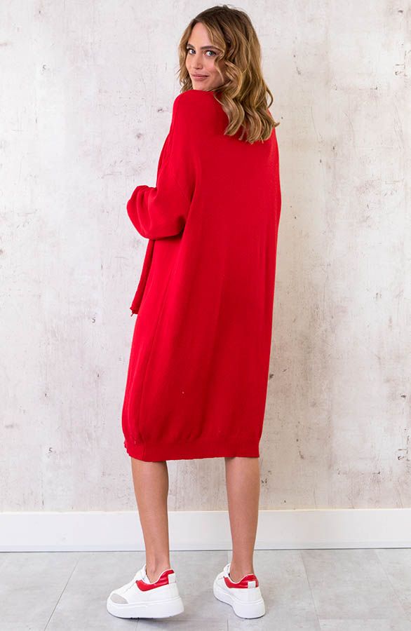 Product: Hoe mooi is deze sjaal in deze rode kleur? Wij zijn verliefd! Daarnaast is de sjaal super zacht en op meerdere manieren te dragen. Model: 170 cm en draagt maat One SizeDetails: zachte stofMaterialen: 15% Polyester, 25% Polyamide, 10% Kaszmir, 50% Viscose High Neck Dress, Model, Dresses, Products, Fashion, Turtleneck Dress, Vestidos, Moda