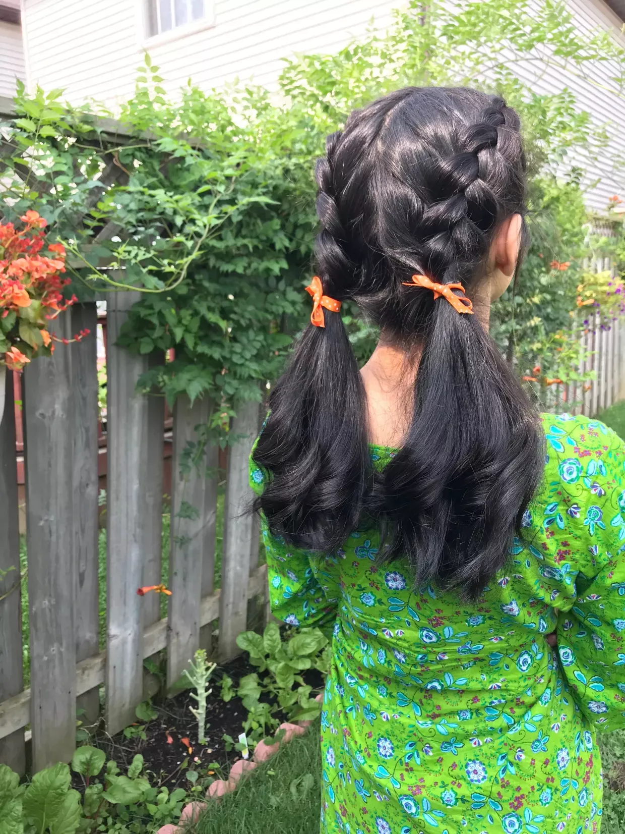 6 Tips and Secrets Every Woman With Thick Hair Should Know - Bellatory Tips For Thick Hair, Thick Hair Styles, Natural Hair Styles, Styling Thick Hair, Thick Hair Bobs, Layered Thick Hair, Hairstyles For Layered Hair, Work Hairstyles, Beach Hairstyles