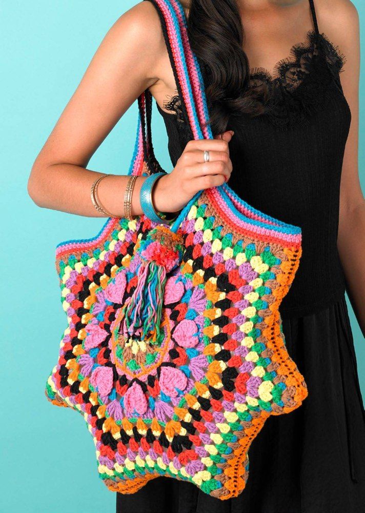 Passion Petal Tote in Paintbox Yarns Cotton Aran - Downloadable PDF Crochet Shell Stitch, Bag Crochet, Crochet Bags Purses, Crochet Bag Pattern, Crochet Handbags, Crochet Hooks, Free Crochet, Crochet Patterns, Christmas Knitting Patterns