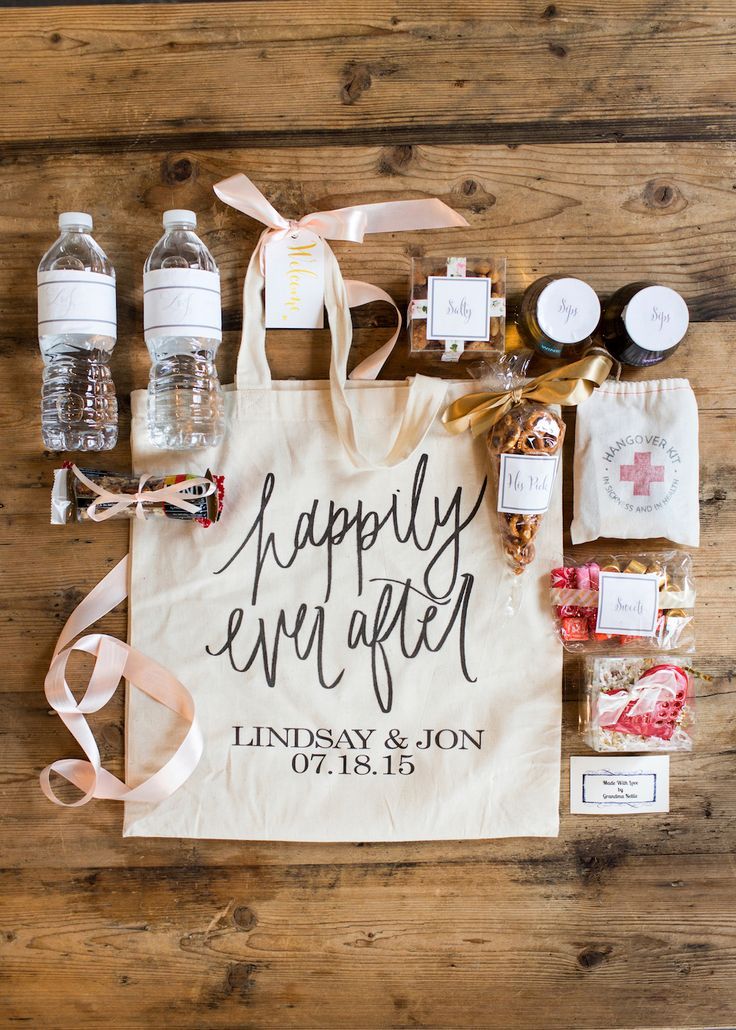 Wedding Wednesday What We Put In Our Welcome Bags The Gift Insider S Wedding Welcome Totes And Hangover Kits