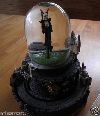 halloween town nightmare before christmas music box snowglobe lightup 1993 rare ebay - Nightmare Before Christmas Music Box halloween town nightmare before christmas music box snowglobe lightup 1993 rare ebay - Nightmare Before Christmas Music Box
