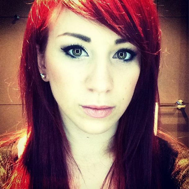 Jen Ledger is beautiful! Your argument is invalid! Skillet Band, Jen Ledger, Christian Rock