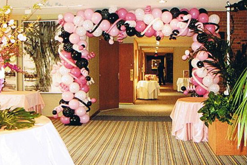 Download hot pink & polka dots balloons on a square frame to create ...