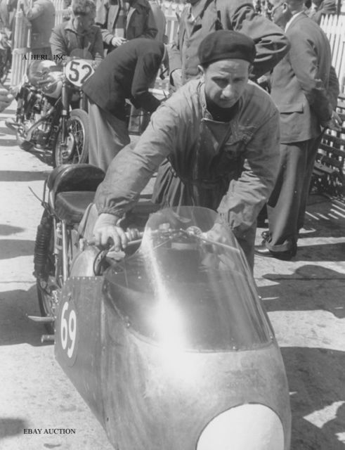 Moto Guzzi TT paddock 1954 racing photo 500cc factory Bialbero d.o.h.c ...