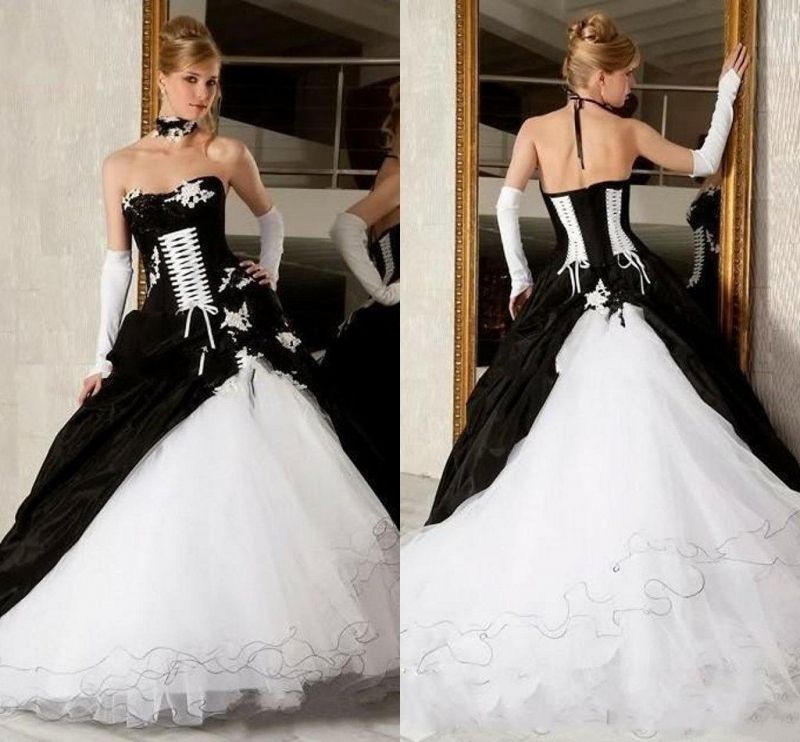 Be a Fashionable Bride with Black and White Wedding Dresses in Your
