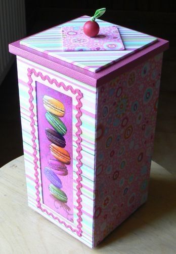 Un Pas à Pas En Vidéo Pour Faire Une Boîte Gourmande En Cartonnage Avec Martine Lintignat La Petite Boutique Des Gourmandises Tutoriels Cartonnage Cartonnage Cartonnage Boite