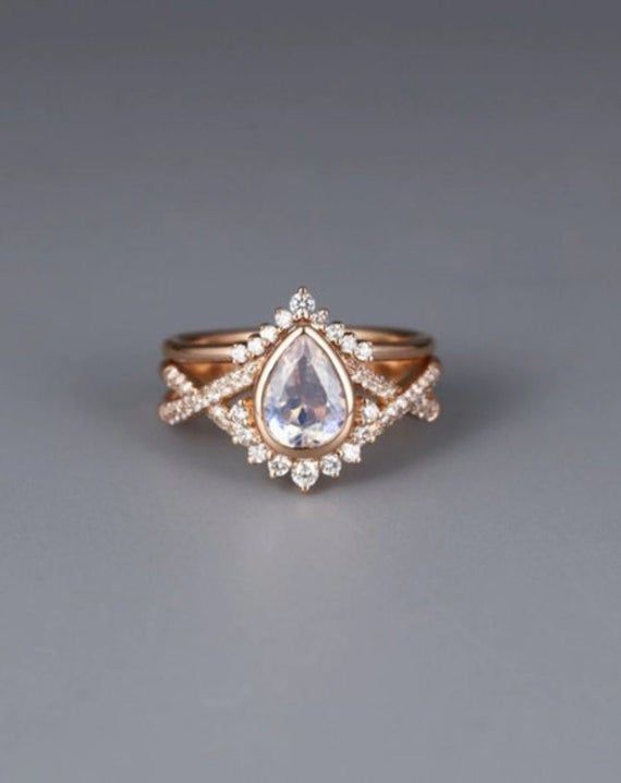 Pear shaped Rainbow Moonstone Engagement Ring/Moon Pear shaped Rainbow Moonstone Engagement Ring/Moon