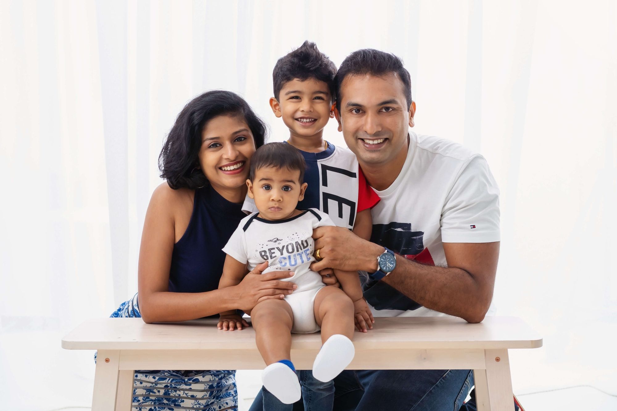 Whenever we do a maternity photoshoot, we can't help but hope that we get to see the baby again when they finally arrive. Be it newborn, 100 days, 6-8 months, 1 year old or even an updated extended family photo years after. We first met Baby Z in mummy's tummy. Now that he's 6 months old, parents brought the whole family back in studio for his sitter portrait and their updated family portrait 🙌 Indoor Family Photography, Family Studio Photography, Baby Photography, Baby Portraits, Family Portraits, Family Photos, 11 Month Old Baby, 6 Month Olds, Baby Milk Bath