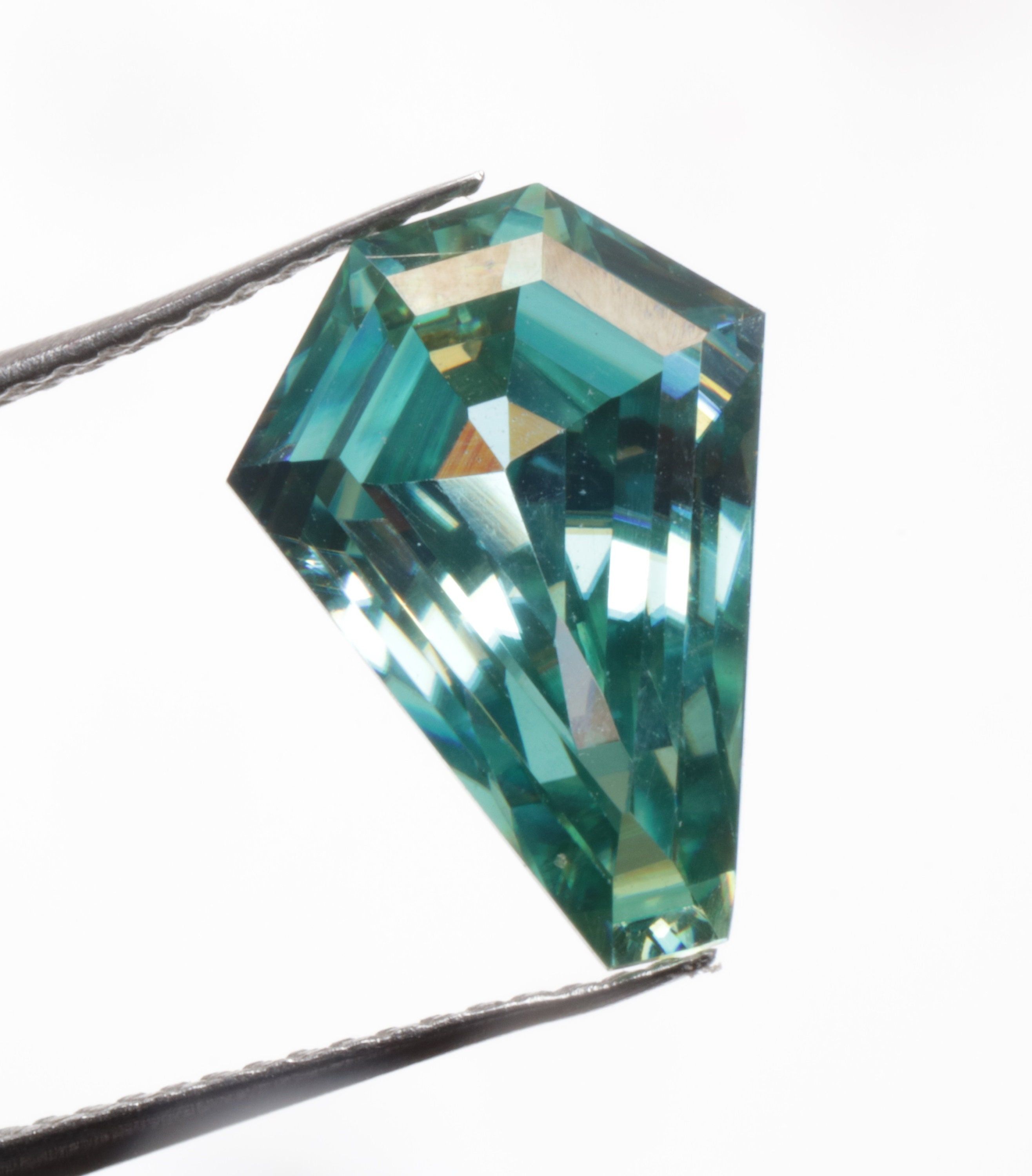 Raw Diamond, Uncut Diamond, Diamond Crystal, White Diamond, Diamond Ring, Types Of Diamonds, Loose Diamonds, Office Is Closed, Diamond Videos