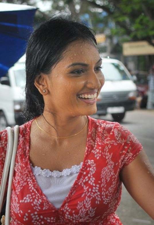 Pin On Sri Lankan Actress-5832