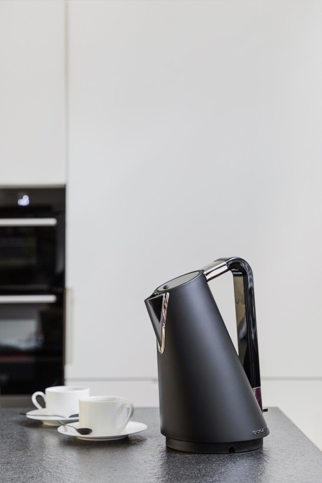 Buy Casa Bugatti Vera Kettle Black Casa Bugatti Easy Vera Kettle White