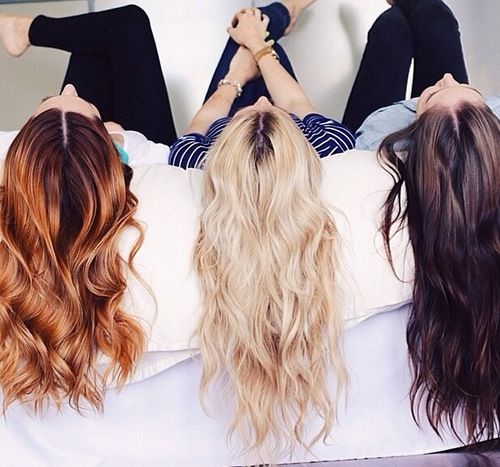 13 Ways To Make Your Hair Grow Barefoot Blonde Amber Fillerup Clark Cool Hairstyles Long Hair Styles Grow Hair