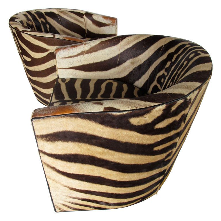 A Pair of Wormley for Dunbar Barrel Chairs in Original Zebra (BB) Bachelor Living Room, Der Leopard, Home Interior Accessories, Giraffe, Timeless Interiors, African Decor, Home Decor Furniture, Vintage Furniture, Barrel Chair
